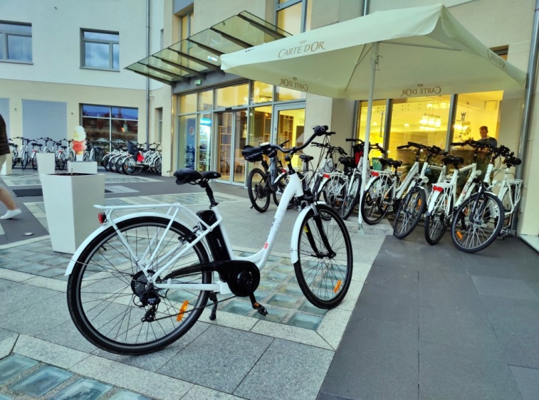 Wypożyczalnia rowerów elektrycznych  przy White Resort 