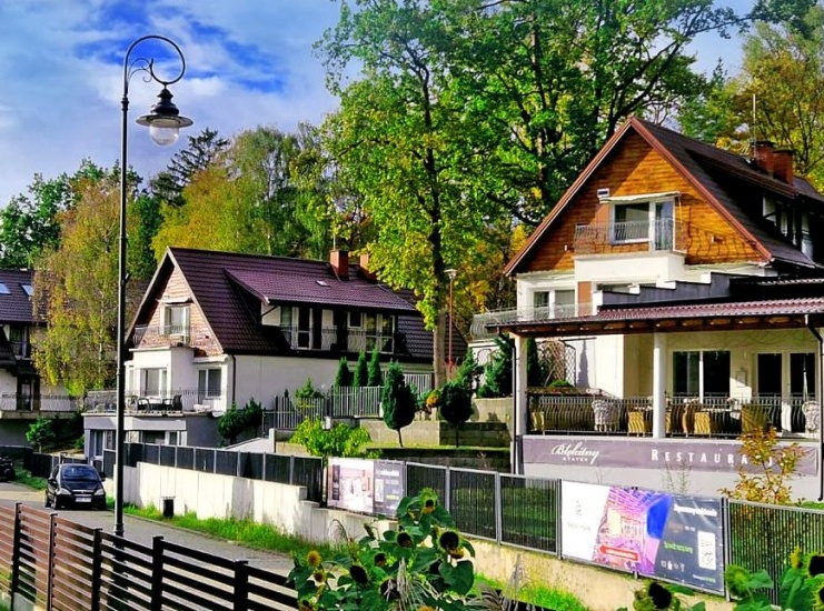 Doliva Park  Fasada od ul. Metalowc&oacute;w - Doliva Park Krynica Morska