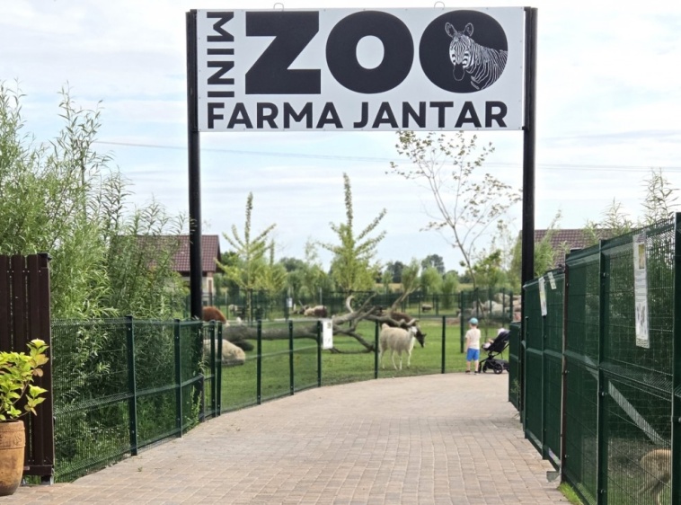 Mini Zoo Farma Jantar Mini ZOO Farma Jantar- wejście