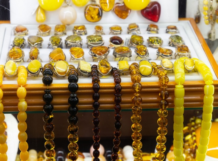 Sklep z pamiątami na Bulwarze Słonecznym