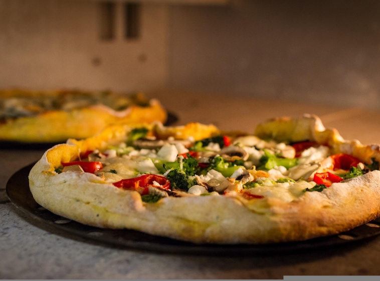 PIZZA NA TELEFON